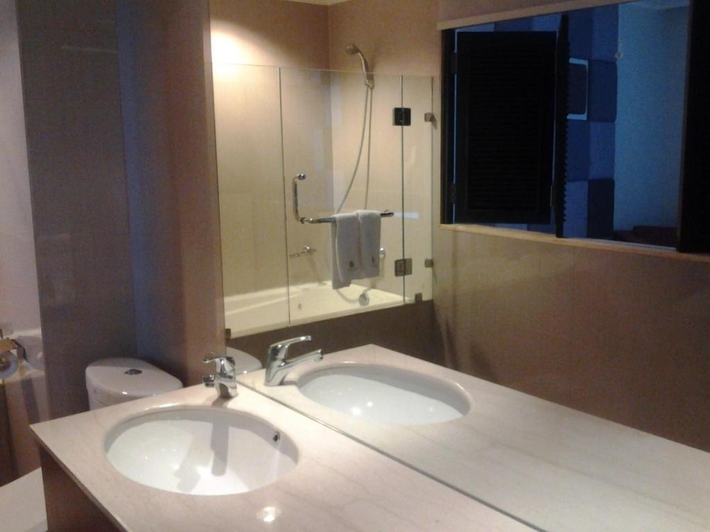 Chara Hotel Bandung Ngoại thất bức ảnh
