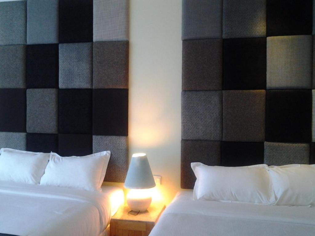 Chara Hotel Bandung Ngoại thất bức ảnh