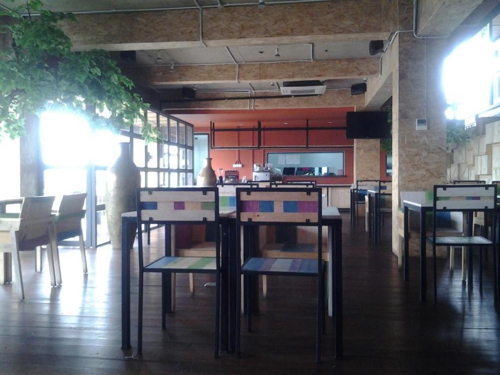 Chara Hotel Bandung Ngoại thất bức ảnh