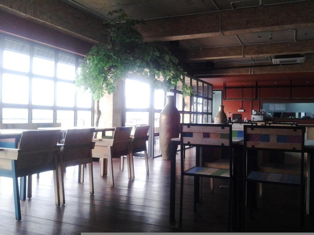 Chara Hotel Bandung Ngoại thất bức ảnh