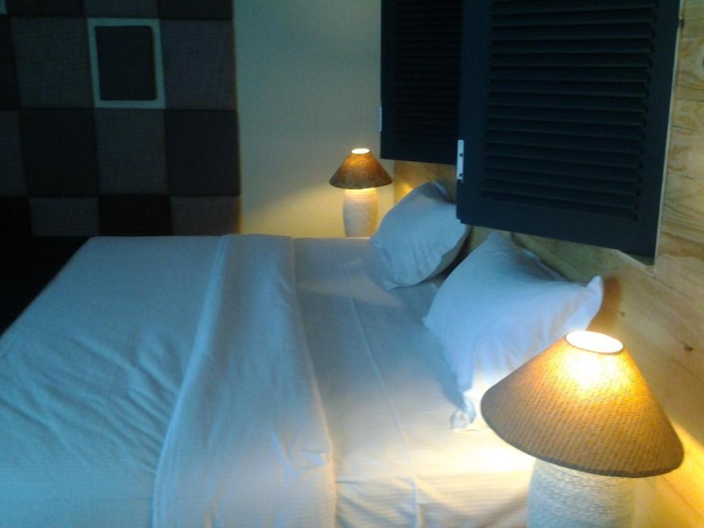 Chara Hotel Bandung Phòng bức ảnh