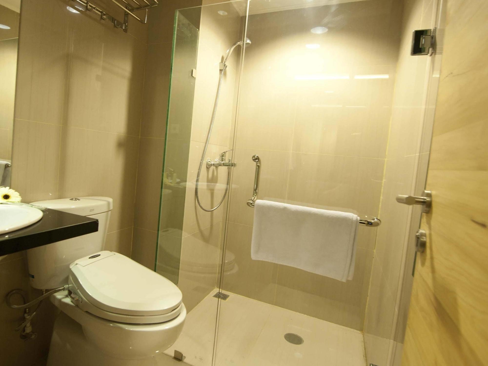 Chara Hotel Bandung Ngoại thất bức ảnh