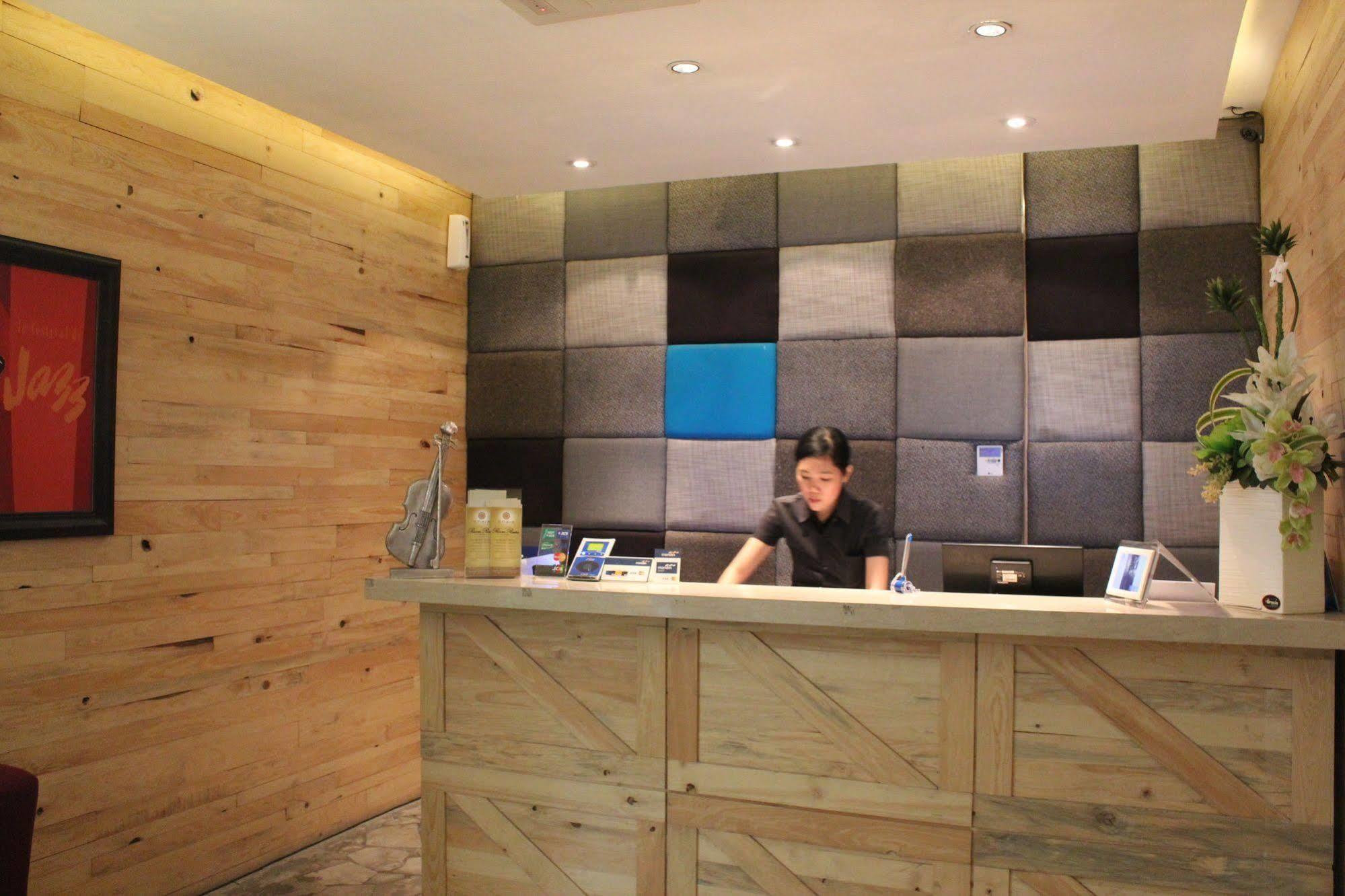 Chara Hotel Bandung Ngoại thất bức ảnh